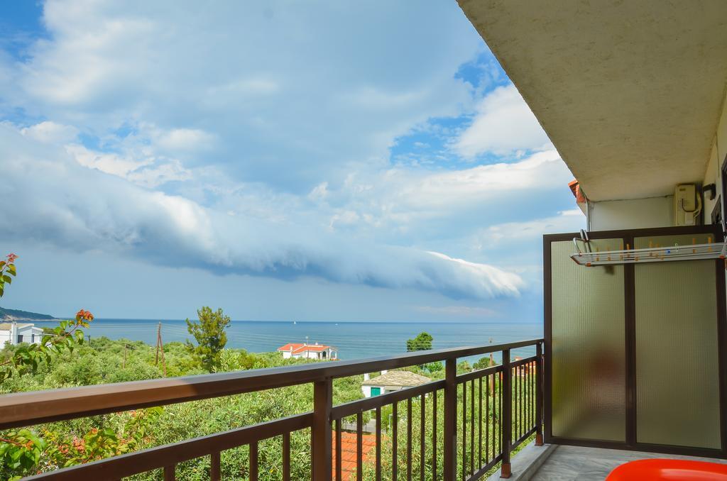 Pension Assos Коініра Номер фото