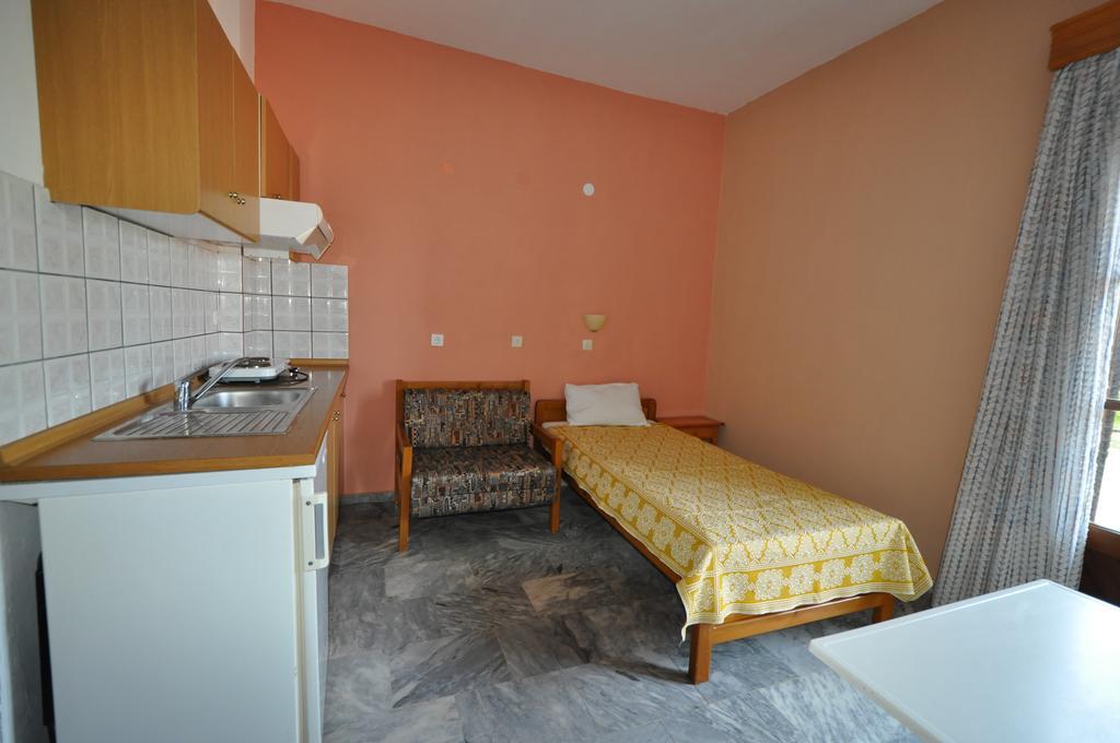 Pension Assos Коініра Номер фото